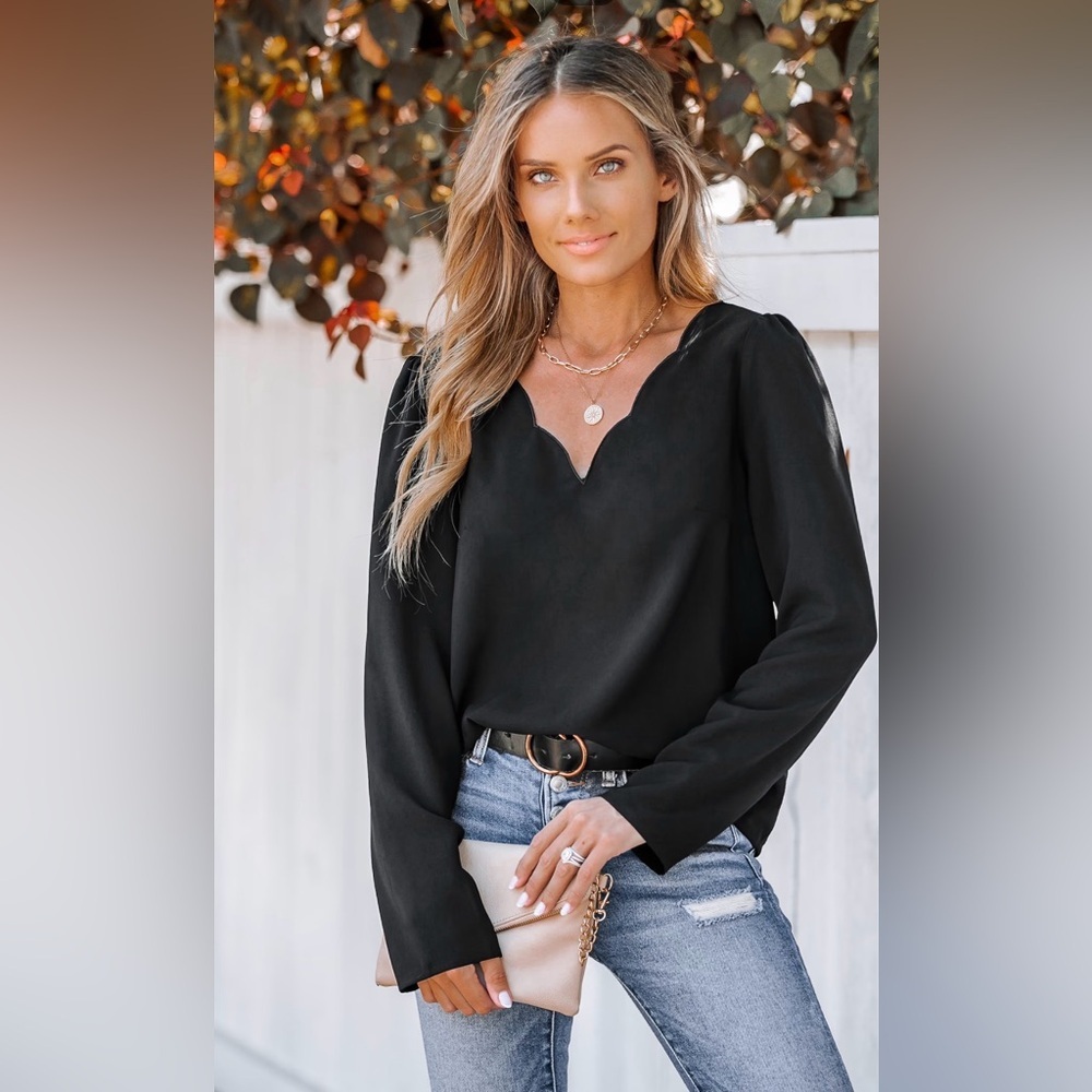 CUPSHE Black Shadow Scalloped V-neck Lightweight Blouse, Size XL, NWT
